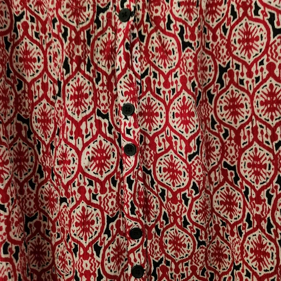 Croft & Barrow Red and White Patterned Blouse - Picture 3 of 4